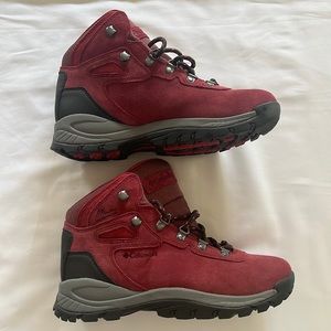 Women’s Columbia Hiking Boots